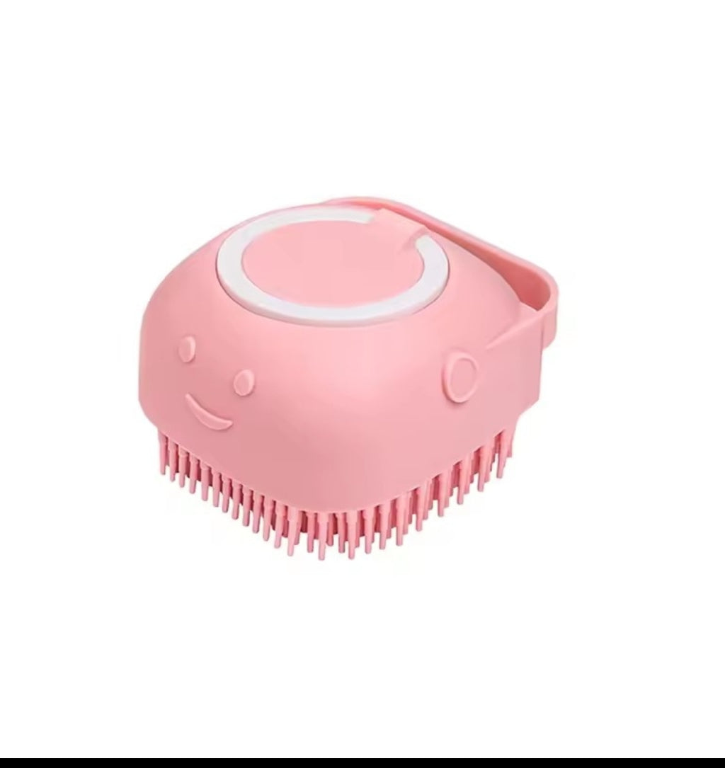 Brosse de bain massante et distributeur de shampoing